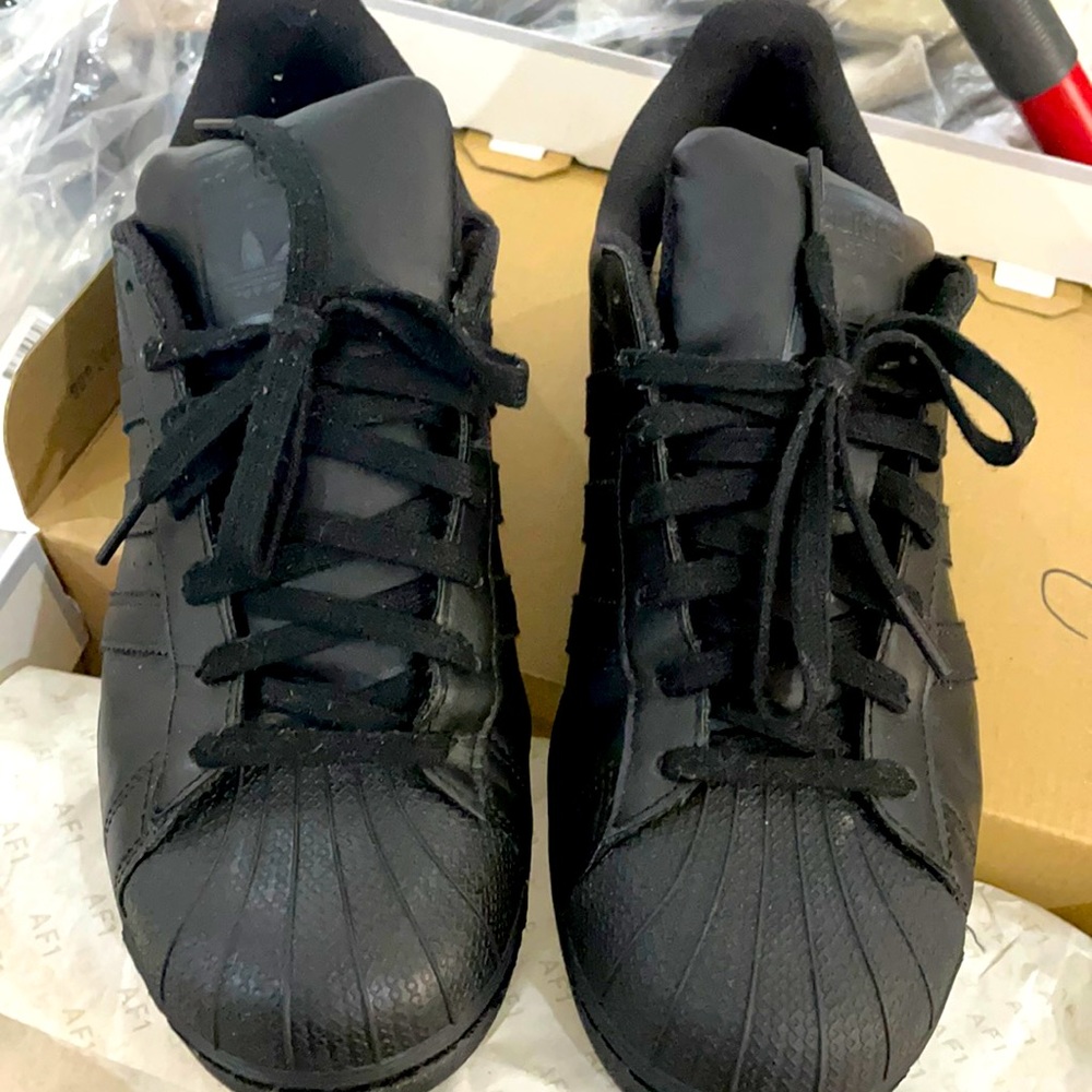 Adidas SuperStar Sneakers